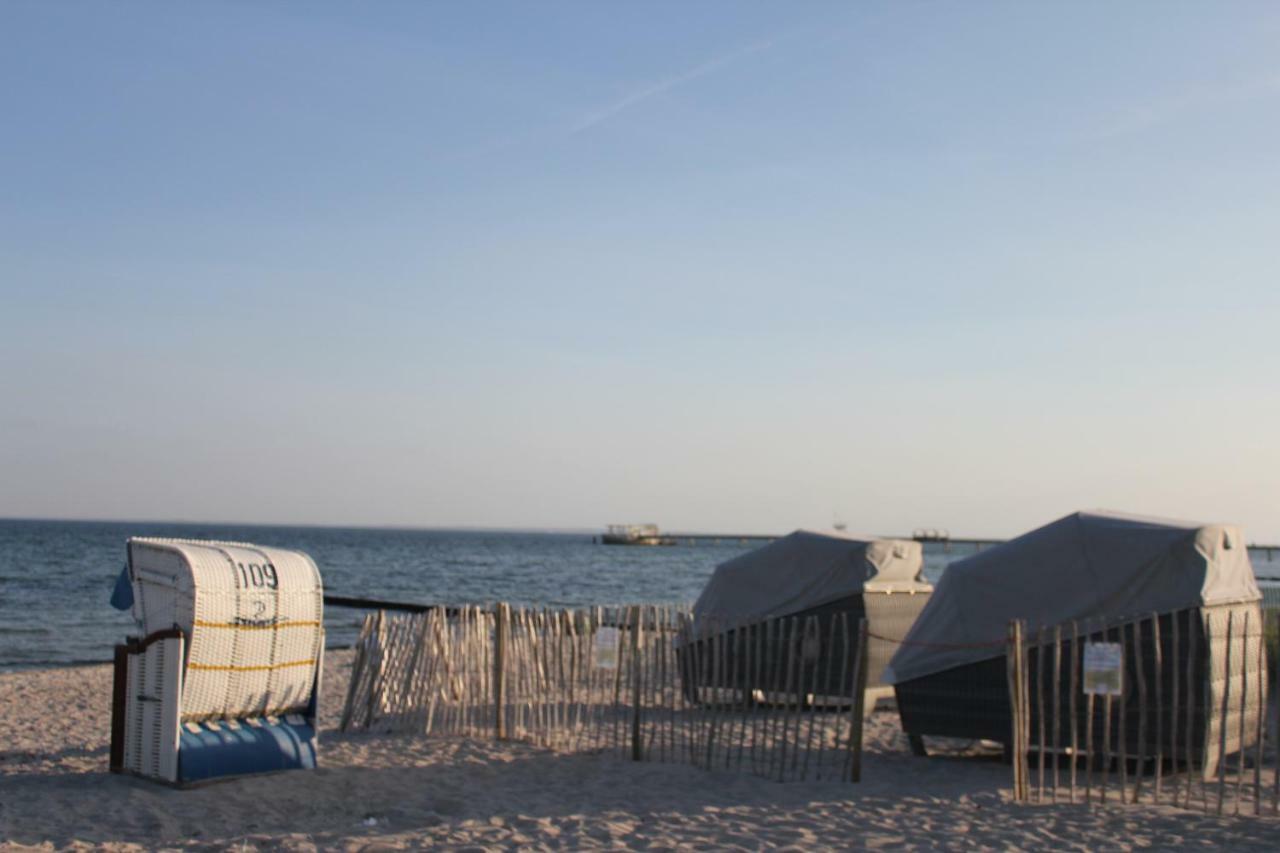 Ferienwohnung Strandläufer im Kirschgarten Kellenhusen Exterior foto