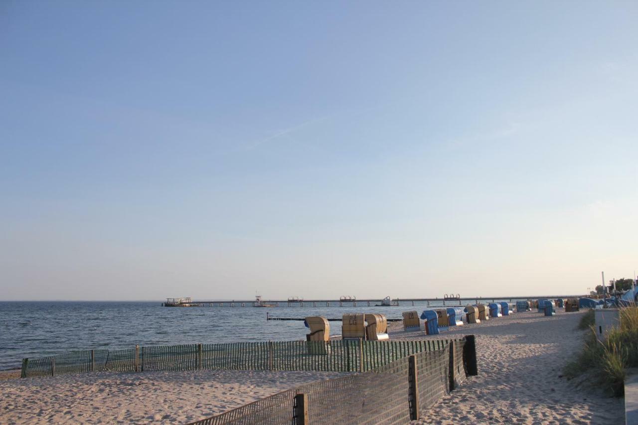 Ferienwohnung Strandläufer im Kirschgarten Kellenhusen Exterior foto