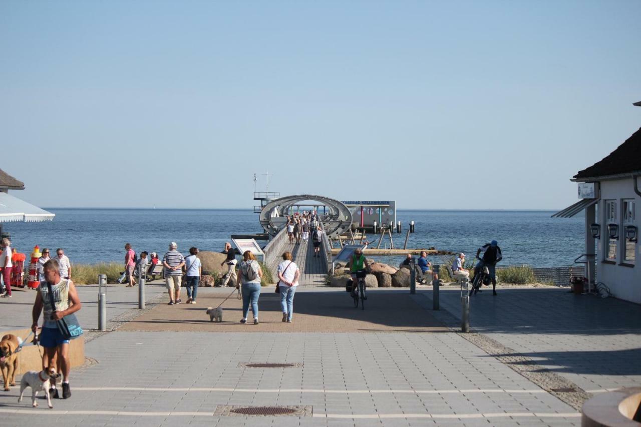 Ferienwohnung Strandläufer im Kirschgarten Kellenhusen Exterior foto