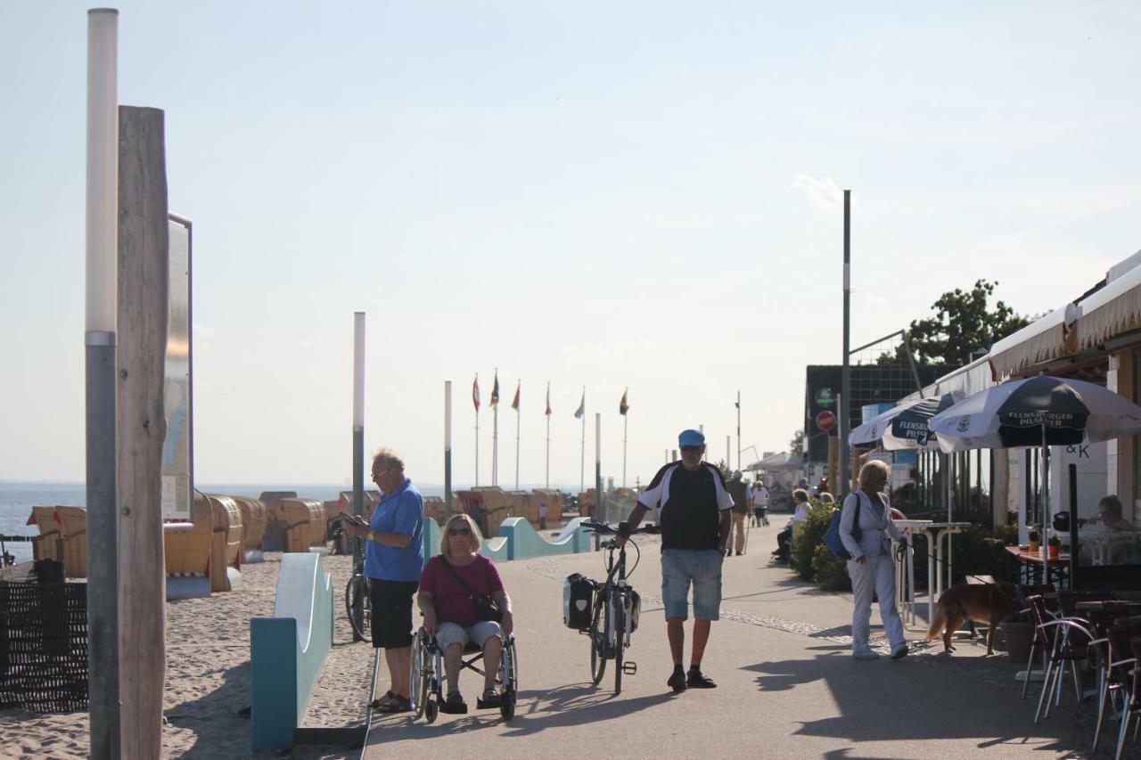 Ferienwohnung Strandläufer im Kirschgarten Kellenhusen Exterior foto